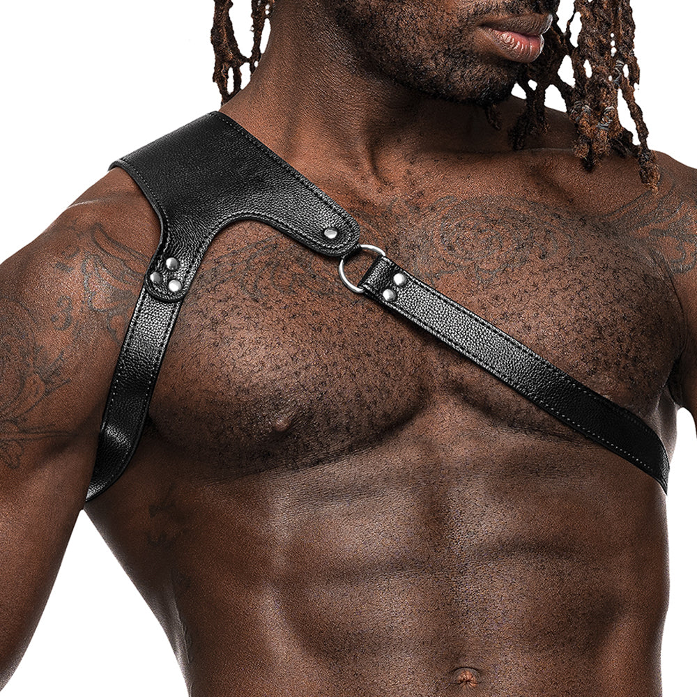  Male Power Zodiac Asymmetrical Leather Chest Harness has a sleek & simple asymmetrical design that contours perfectly around your pectoral to frame your torso.