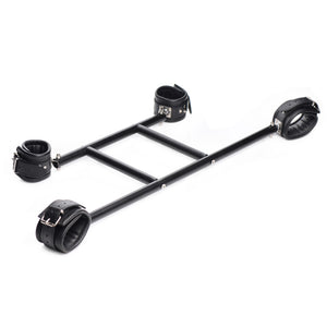 This 8pc spreader bar kit pries open all of the wearer's limbs & can be used together or as 2 separate bars for individually spreading arms or legs.